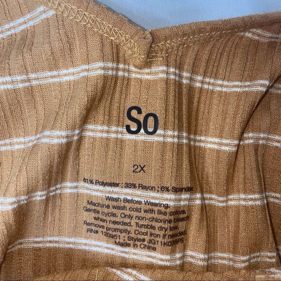 💋Bundle 4 items for $20. Add items💋 to a bundle - Picture 9 of 12